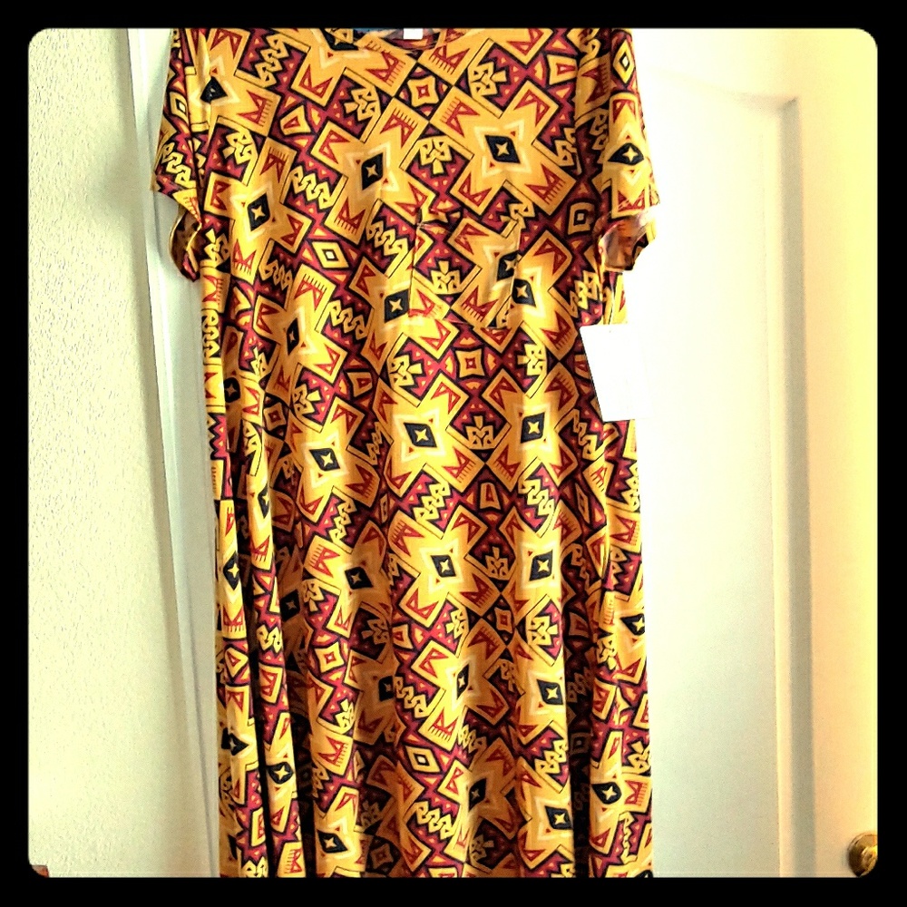 LulaRoe Carly M
